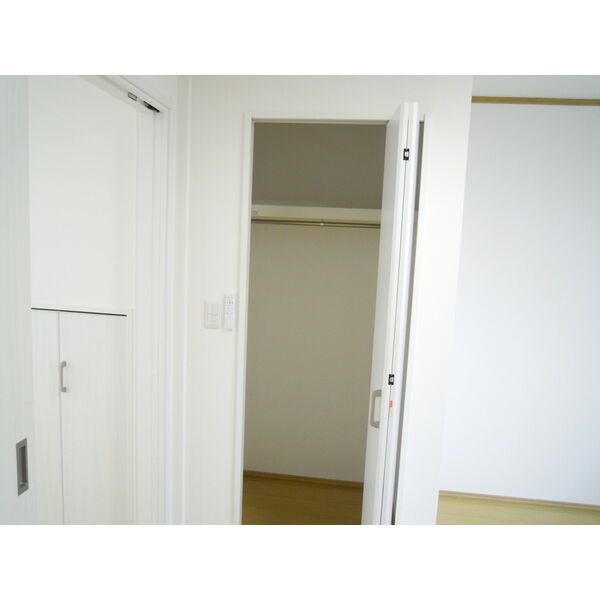 【新築】リベルタFの収納