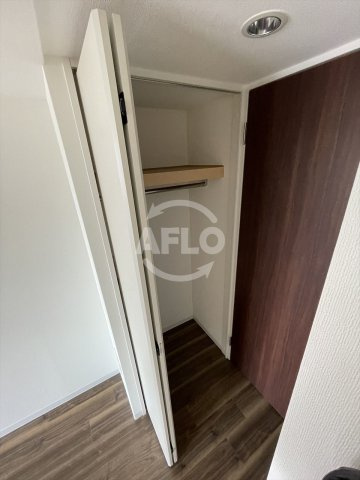 SERENiTE北浜の収納|SERENiTE北浜　クローゼット