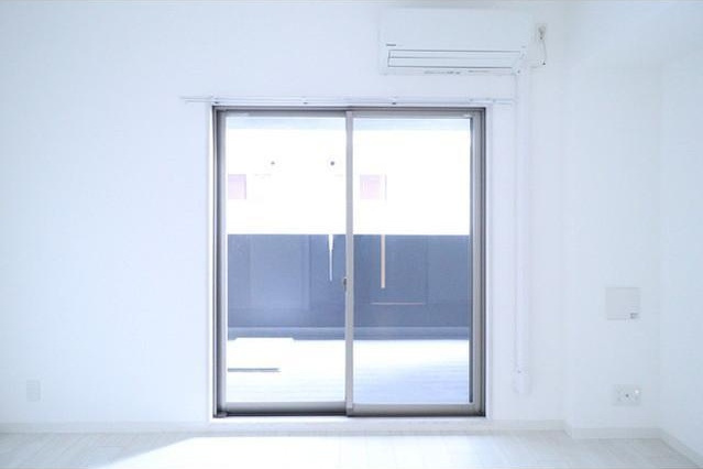 セオリー夕陽丘DOORの居間・リビング