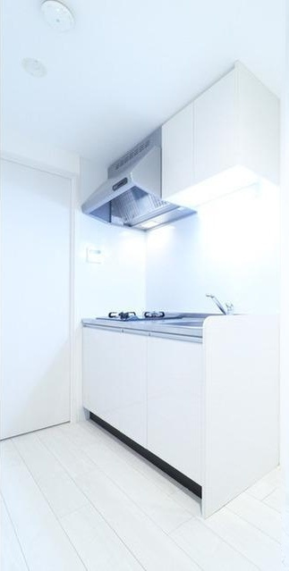 セオリー夕陽丘DOORのキッチン