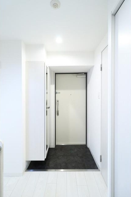 セオリー夕陽丘DOORの玄関