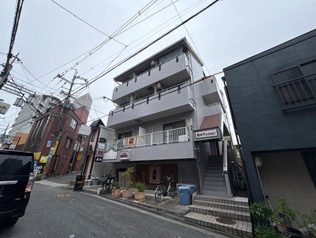 生駒市元町１丁目の賃貸マンションの外観