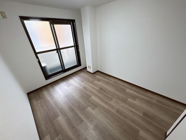 生駒市元町１丁目の賃貸マンションの居間・リビング