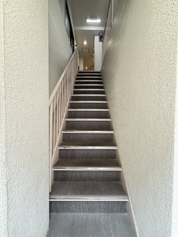 神戸市中央区元町通３丁目の賃貸マンションのエントランス