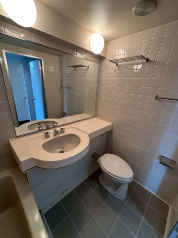 ホープ芦屋の洗面所