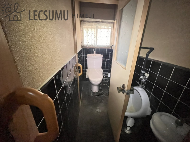 姫路市大寿台1丁目/中古戸建のトイレ