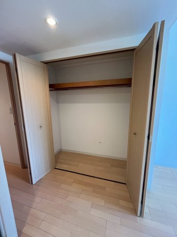 西宮市津門西口町の賃貸マンションの収納