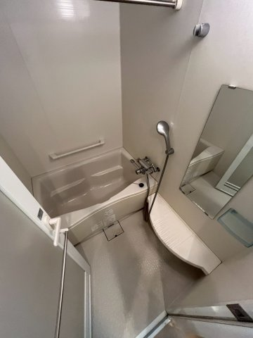 西宮市津門西口町の賃貸マンションの浴室