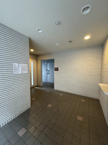 ツルトスコⅡ番館のロビー