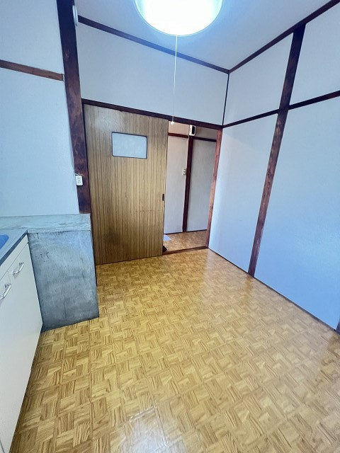 高寺貸家の居間・リビング|こちらの居間で趣味の時間をお楽しみください