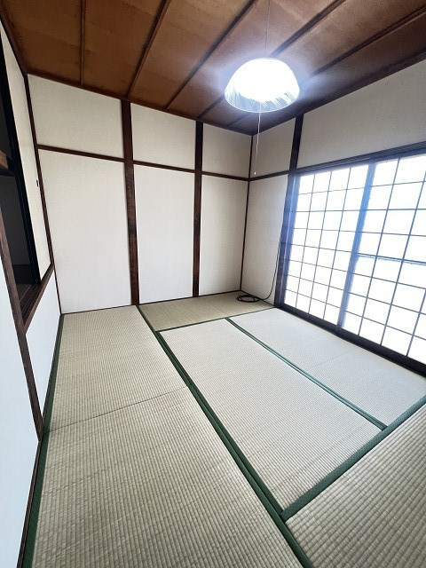 高寺貸家の寝室|使い勝手のいい寝室です