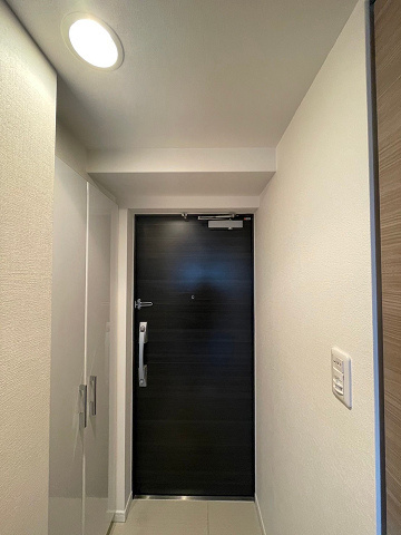 S-RESIDENCE難波Brillerの玄関