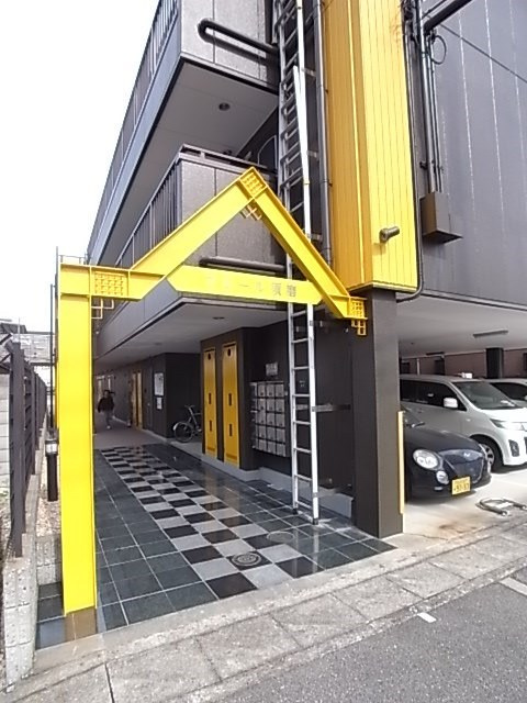 神戸市長田区浪松町５丁目の賃貸マンションのエントランス|毎日通るエントランスはこのようになっています