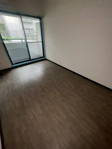 エクレ西宮の居間・リビング