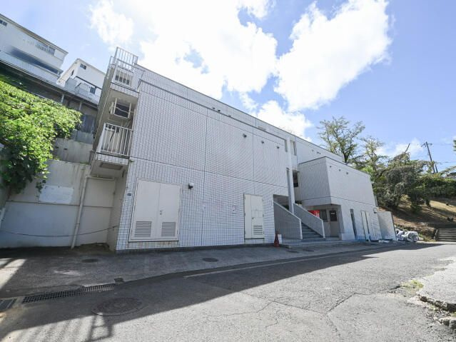 スカイコート横浜富岡の外観