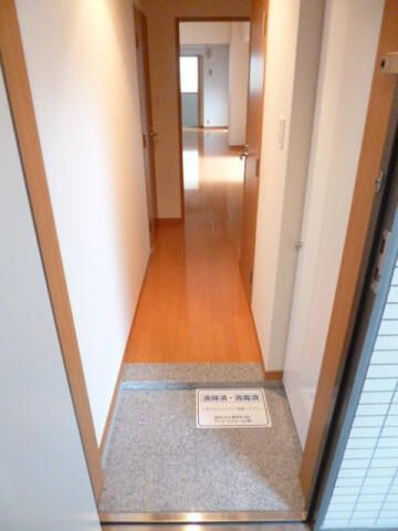 スカイコートヌーベル巣鴨の玄関