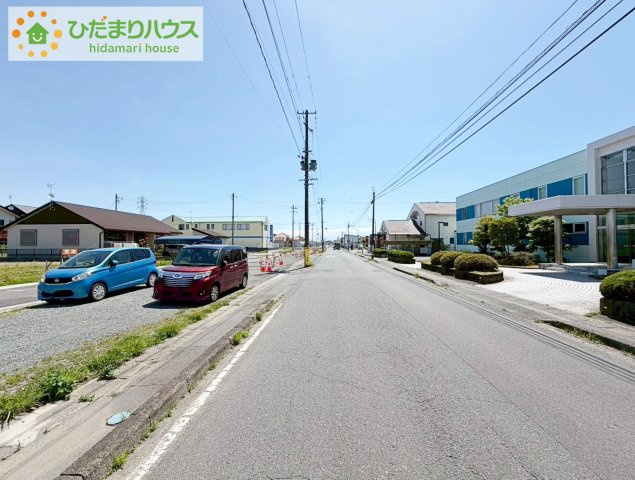 いわき市錦町下り立　新築戸建　2号棟の前面道路含む現地写真