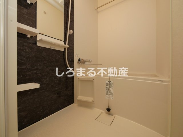 セレニテ日本橋エクラの浴室