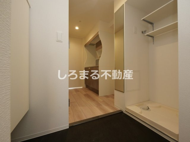 セレニテ日本橋エクラの玄関