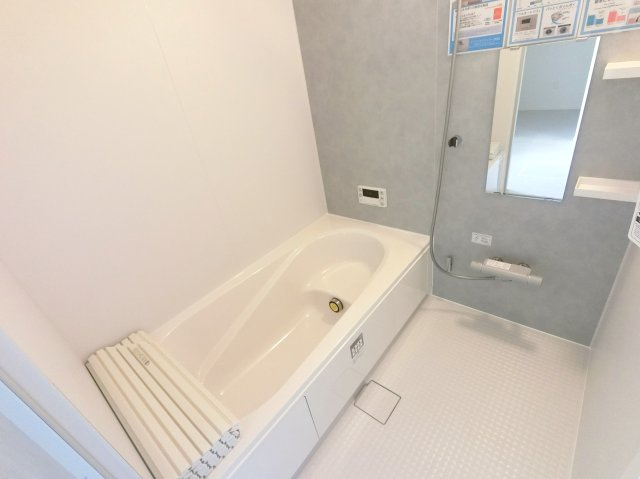 唐津市原4期　10号棟の内観：施工例|浴室