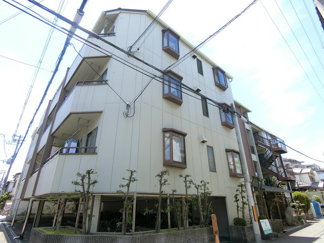 マンション吾光の外観