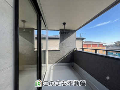 【バルコニー】 | Livele Garden.S　第1佐野犬伏下町　1号棟 | 雨でも安心のインナーバルコニーです！
