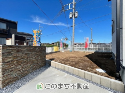 【庭】 | Livele Garden.S　第1佐野犬伏下町　1号棟 | 大きなお庭でご家族や友人を招いてＢＢＱもできますね！お子様の水遊びにもぴったりです☆
