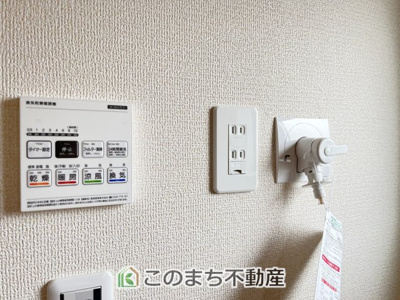 【設備】 | Livele Garden.S　第1佐野犬伏下町　1号棟 | 浴室暖房乾燥機は冬場のヒートショック対策にも、次の日に着る体操着をすぐに乾かしたりと、大変便利です♪
