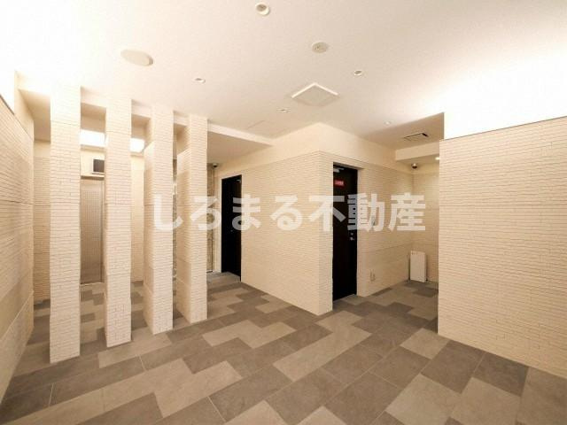 ラヴィータ難波元町のロビー