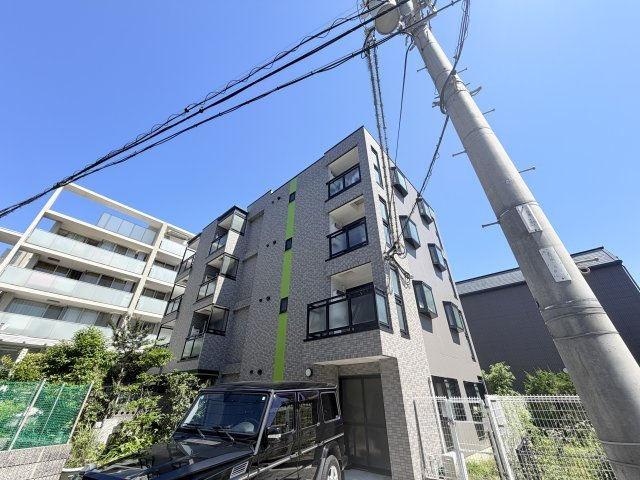 パルディナカダⅡの外観