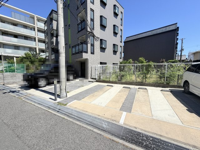 パルディナカダⅡの駐車場