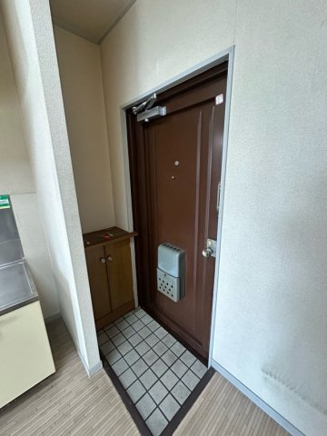 NYビルの玄関