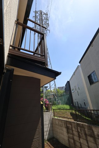 大宮区三橋１丁目462-9(リフォーム済み住宅)の展望|鉄塔がすぐ近くにあります。