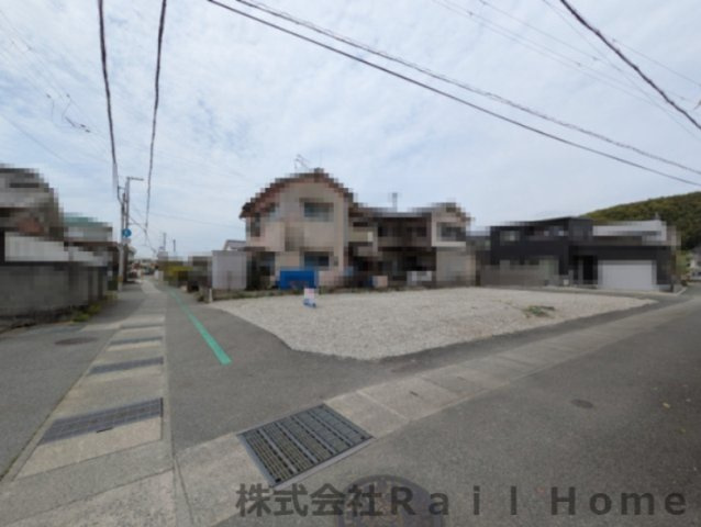 揖保郡太子町東保　売土地の前面道路含む現地写真