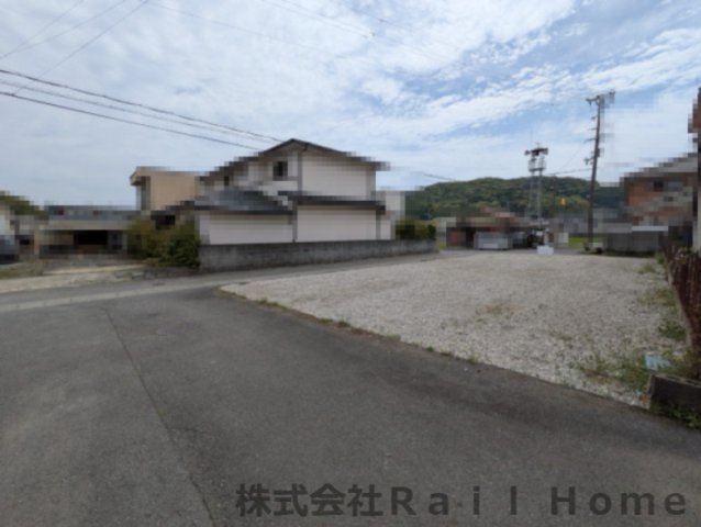 揖保郡太子町東保　売土地の前面道路含む現地写真