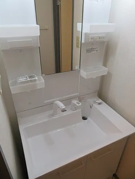 シャトレー千代田Ⅱの独立洗面台