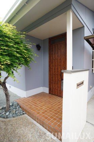 帯山7丁目一戸建のエントランス