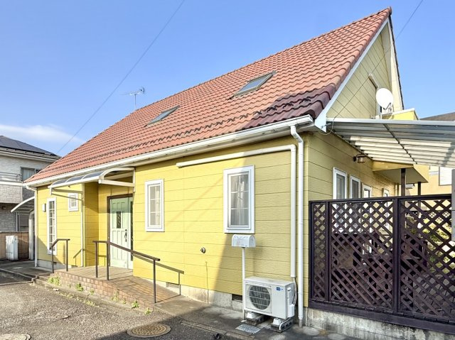 【中古戸建】高崎市下豊岡町の間取り|■外観｜閑静な住宅街で始める新しい暮らし♪開放的な毎日をあなたへ(^^♪
