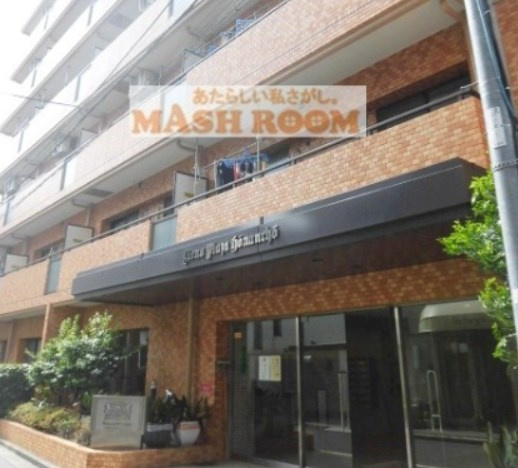 ライオンズプラザ方南町のエントランス