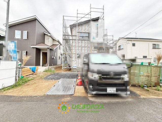 古河市三杉町１丁目　新築一戸建て　01　アイタウンの前面道路含む現地写真|2026/08/07　撮影