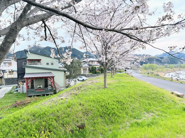 【駅5分】多用途使いできる伊豆市牧之郷の店舗付き住宅　の外観