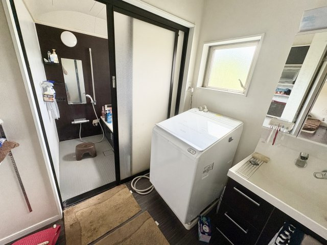 【駅5分】多用途使いできる伊豆市牧之郷の店舗付き住宅　の脱衣所