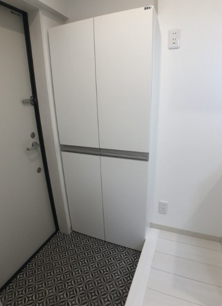 フリージア西小山の玄関