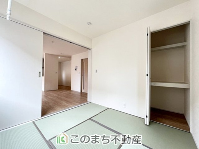 【和室】 | Livele Garden.S　第1佐野犬伏下町　3号棟 | LDKに隣接しており、シーンに合わせて一体利用も可能です♪お子様のお昼寝スペースやプレイルーム・家事室・客間など、多目的にお使いいただけます。
