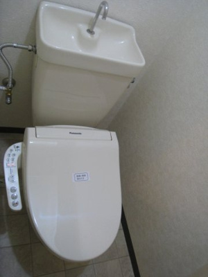 【トイレ】 | 第一フルール・ド・花崎 | ※お写真は同タイプの別のお部屋のものです。