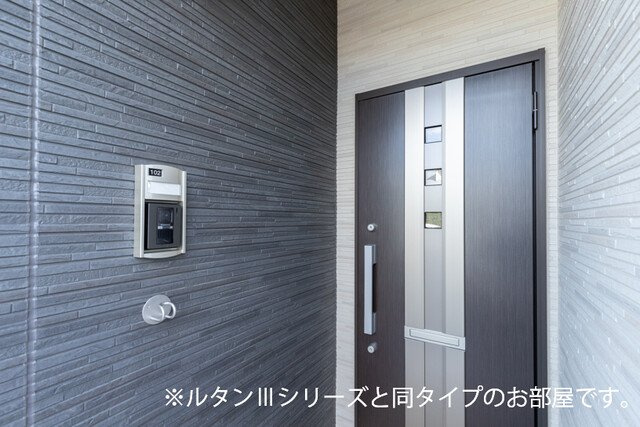 クレシェントの玄関