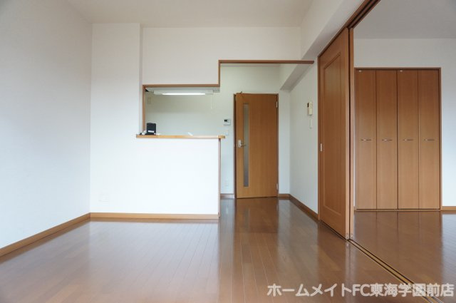 熊本市東区保田窪５丁目の賃貸マンションの居間・リビング