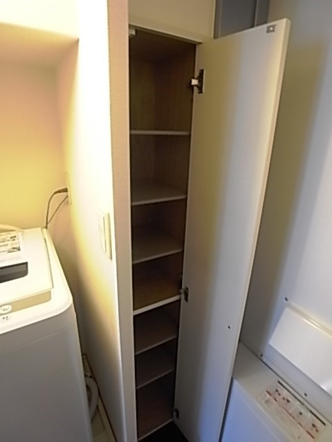 レオパレスシェ　モアⅡの収納