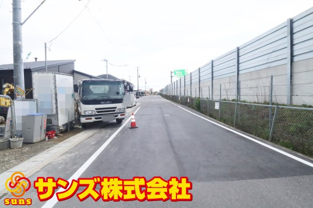 郡山市喜久田町字双又　　　４号棟　　　富田小学校、富田中学区の外観|南東側前面道路