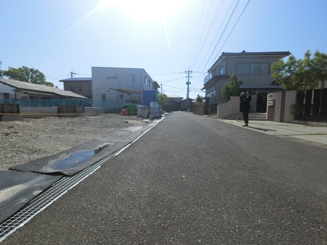 佐賀市若楠3丁目2期　1号棟の前面道路含む現地写真|前面道路含む現地写真です
